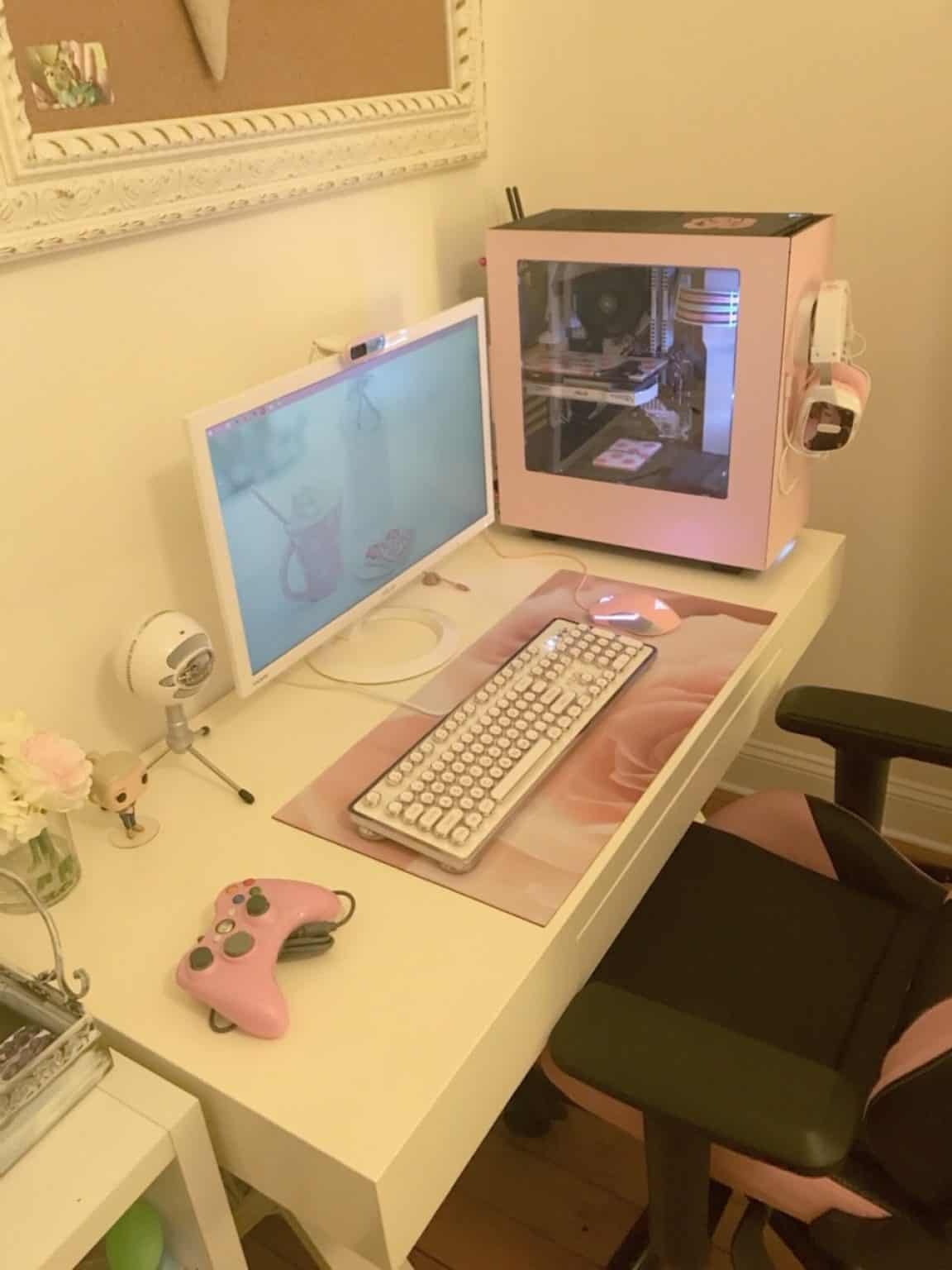 35 Best Looking Pink Gaming Setup for Gamer Girls - GPCD