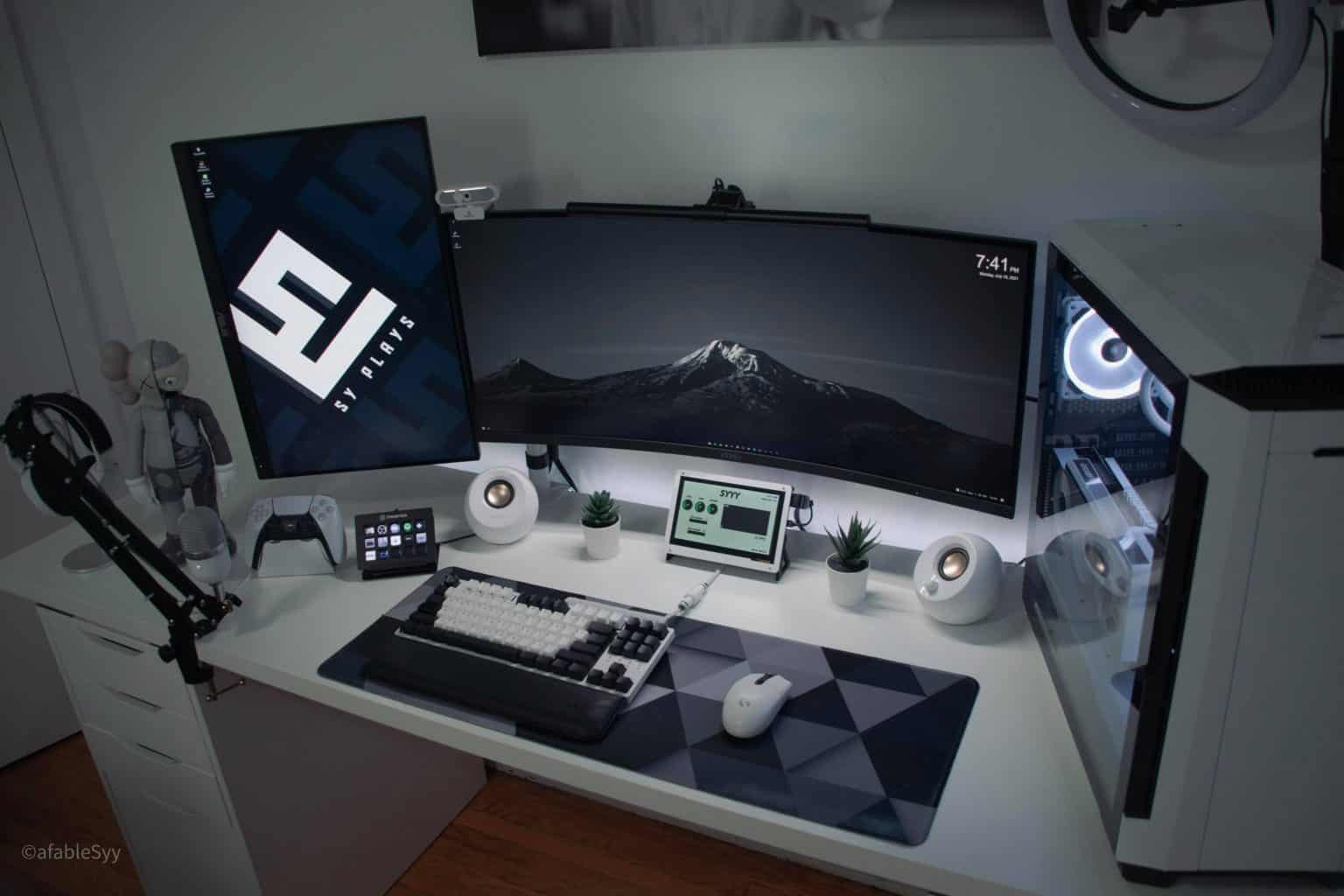 60 Clean Looking White Gaming Setup - GPCD