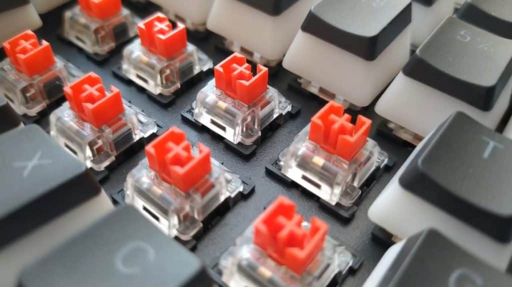 Redragon K596 Vishnu Switches