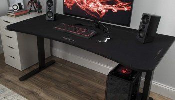 Arozzi Arena Gaming Desk Review Gaming Pcs And Desks